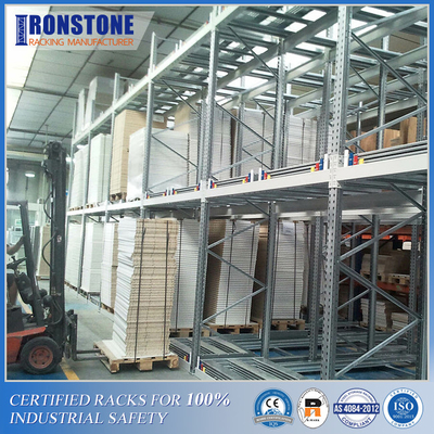 LIFO Gravity Push Back Racking System พร้อมเวลาหยิบสินค้าต่ำ