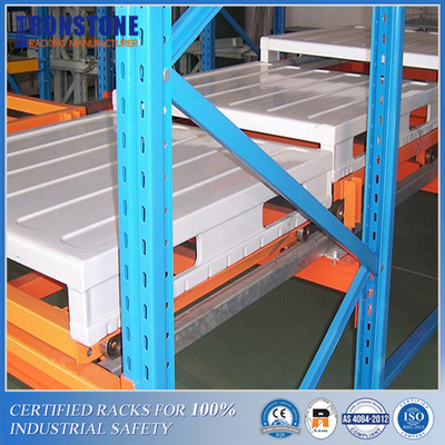 LIFO Live Storage Push Back Pallet Racking พร้อมความคล่องตัวและความเข้ากันได้สูง